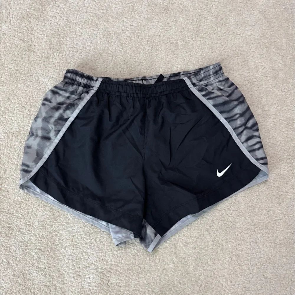 Women’s Nike Dri-Fit Shorts Sz M